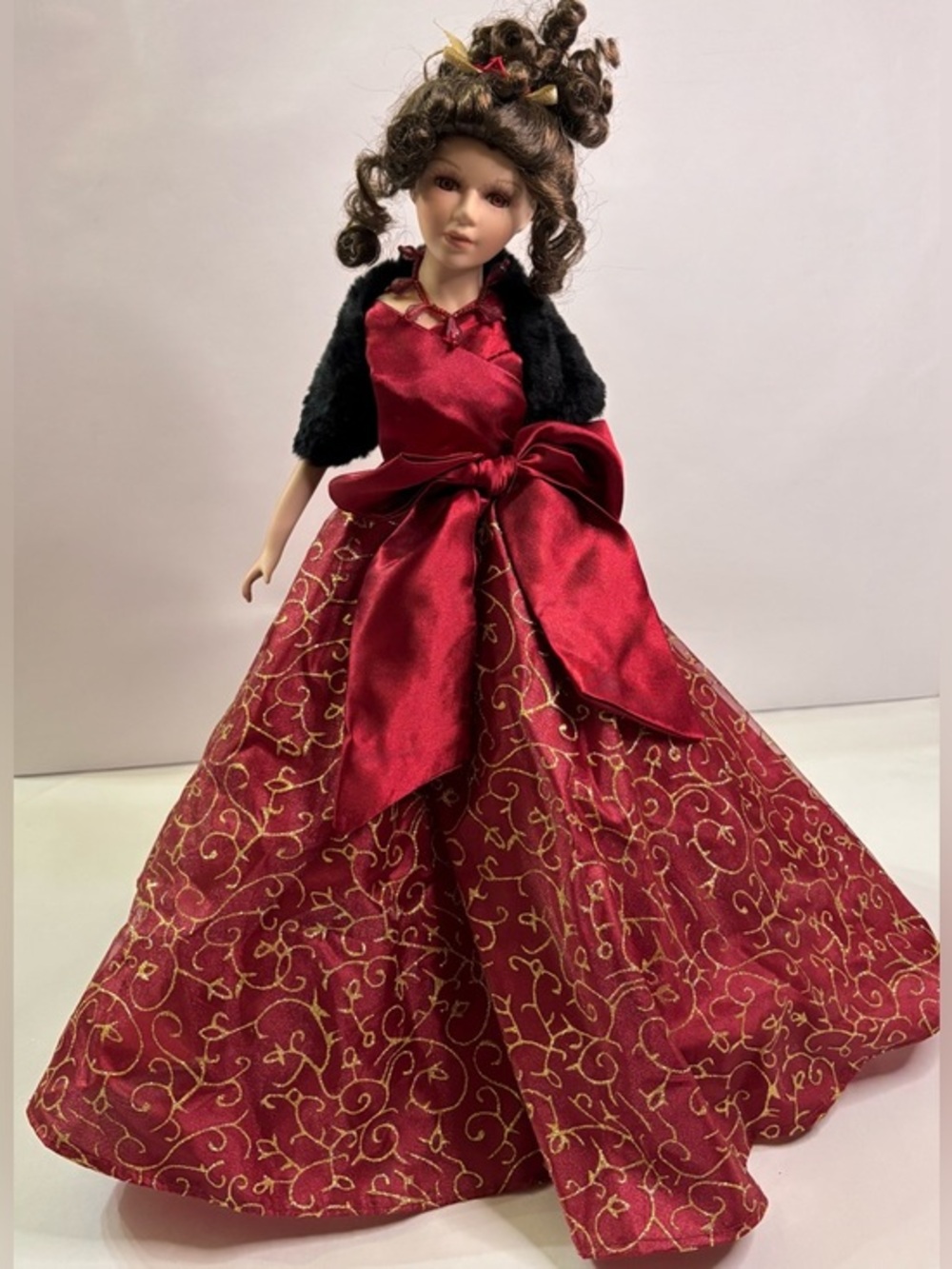 “Quinceañera" or "Sweet 16" collectible doll Classic Decorative Toy